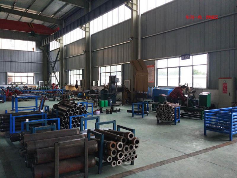 oil cylinder production site 1