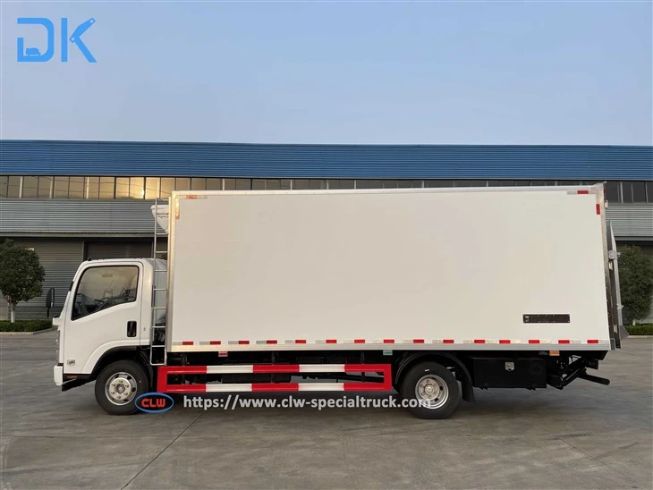 Isuzu 4x2 Refrigerated Truck
